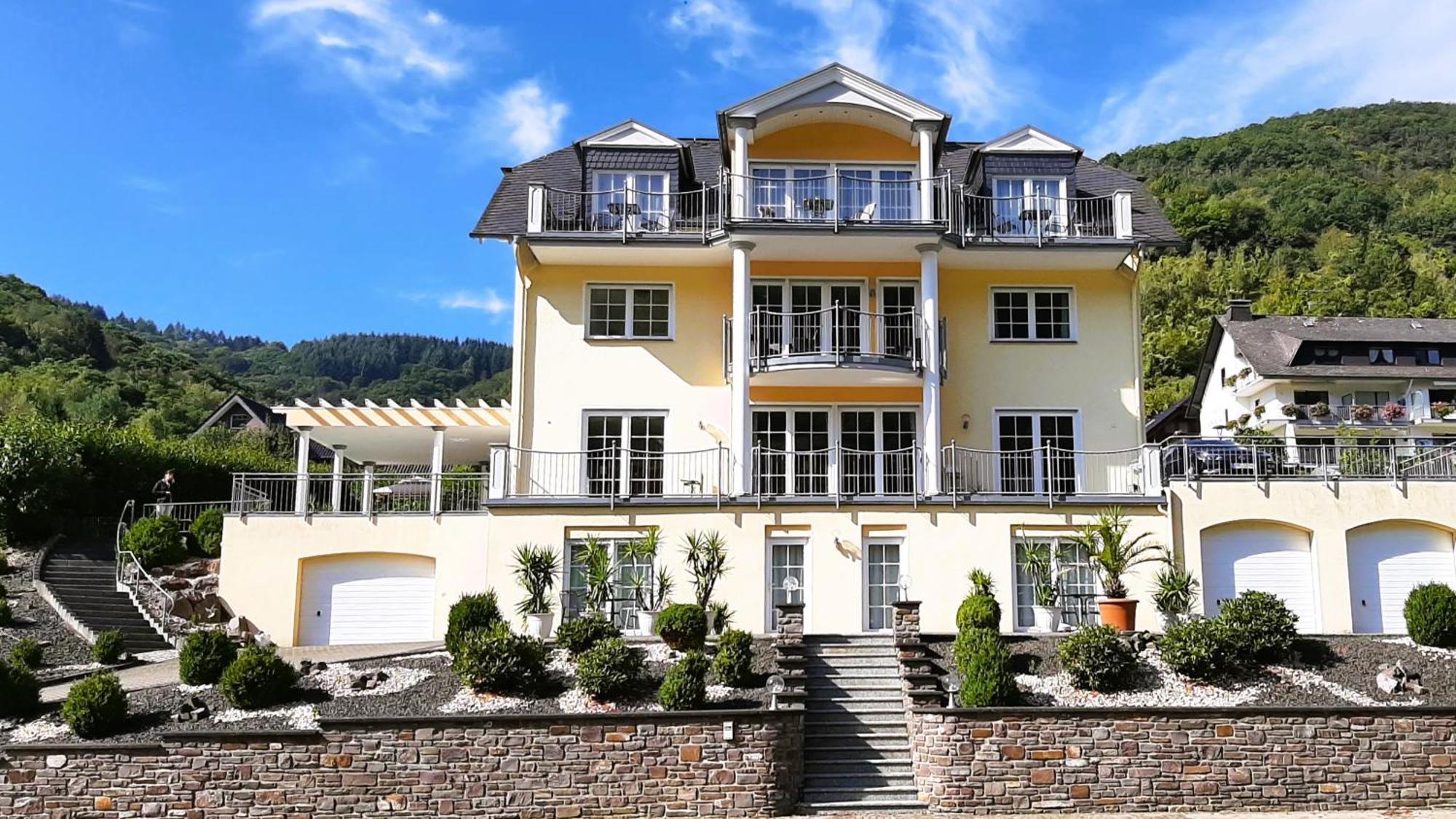 Residenz Moselstausee Санкт-Альдегунд Экстерьер фото