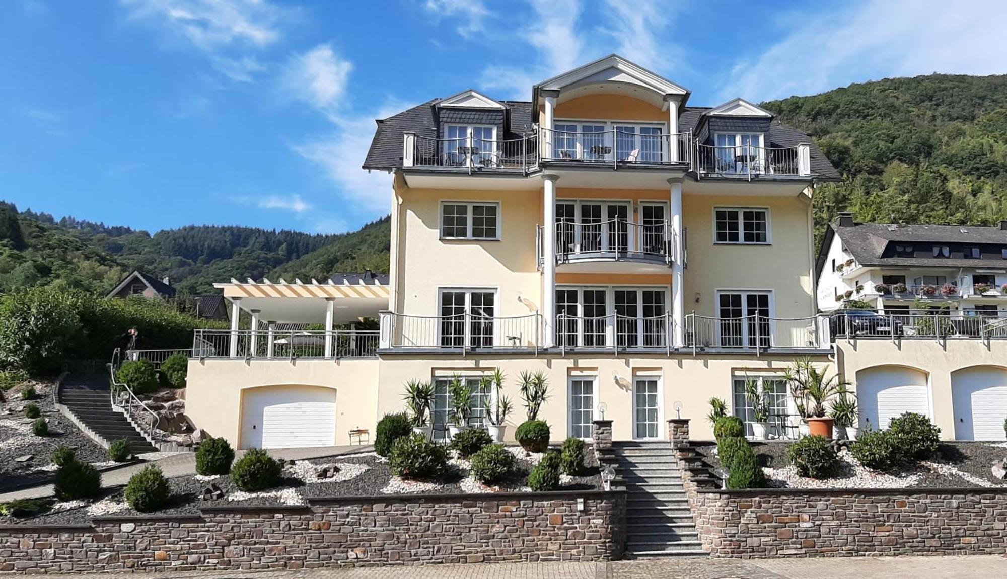 Residenz Moselstausee Санкт-Альдегунд Экстерьер фото