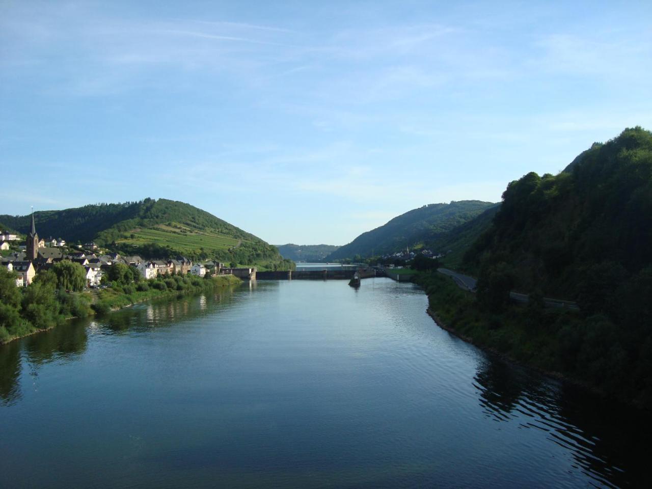 Residenz Moselstausee Санкт-Альдегунд Экстерьер фото